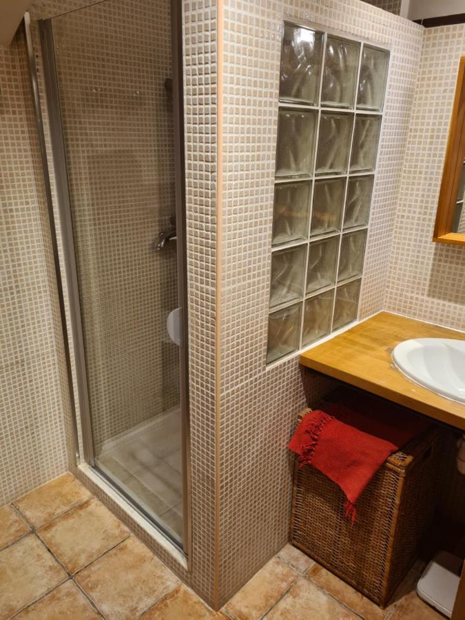 Le Logis De La Fontaine Lägenhet Ceyreste Exteriör bild