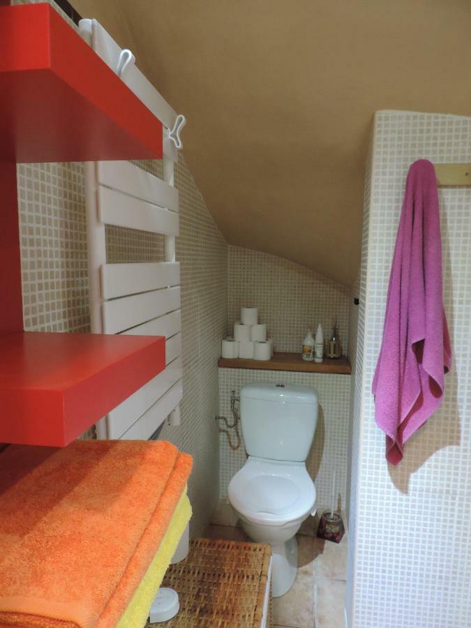 Le Logis De La Fontaine Lägenhet Ceyreste Exteriör bild